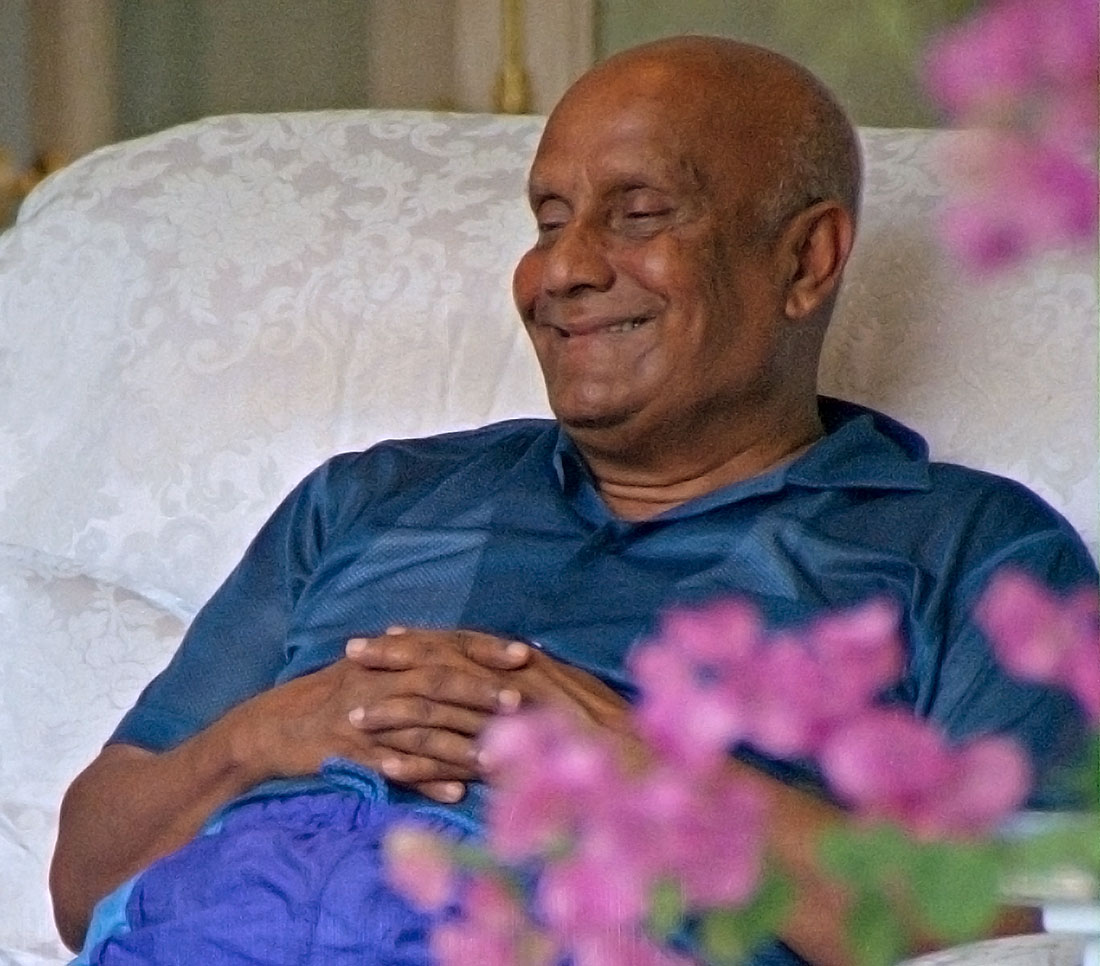 2000-chinmoy-smile