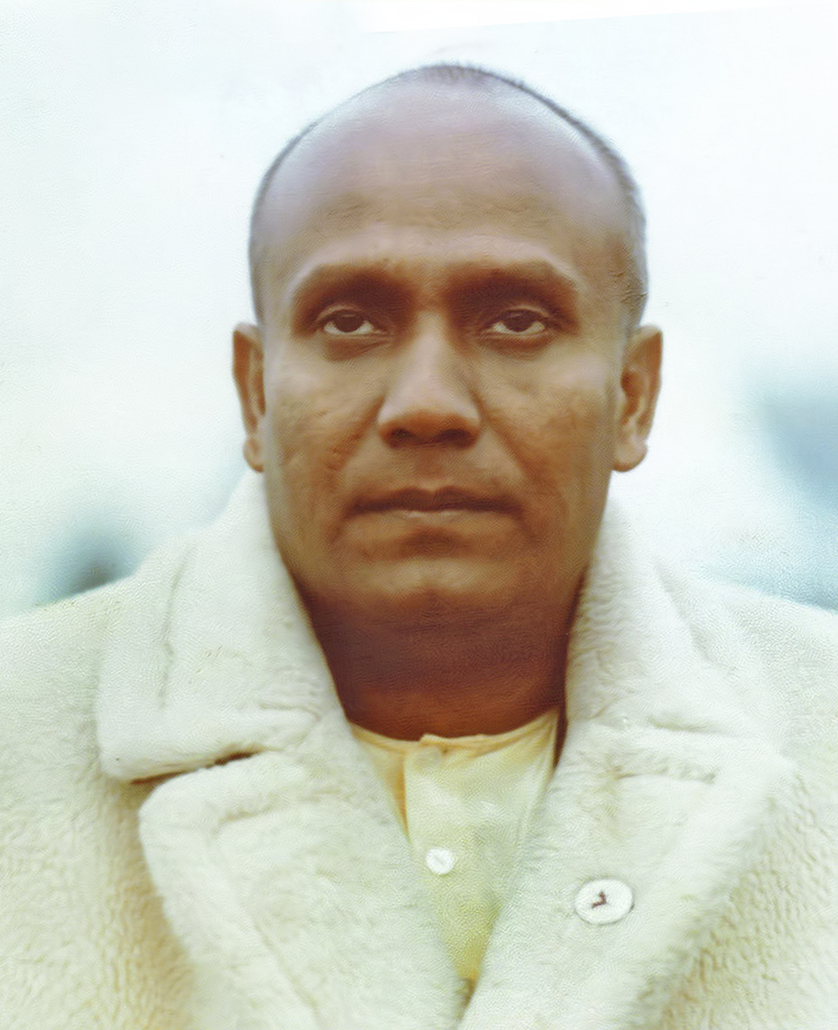 sri-chinmoy-victoria-70s-1a