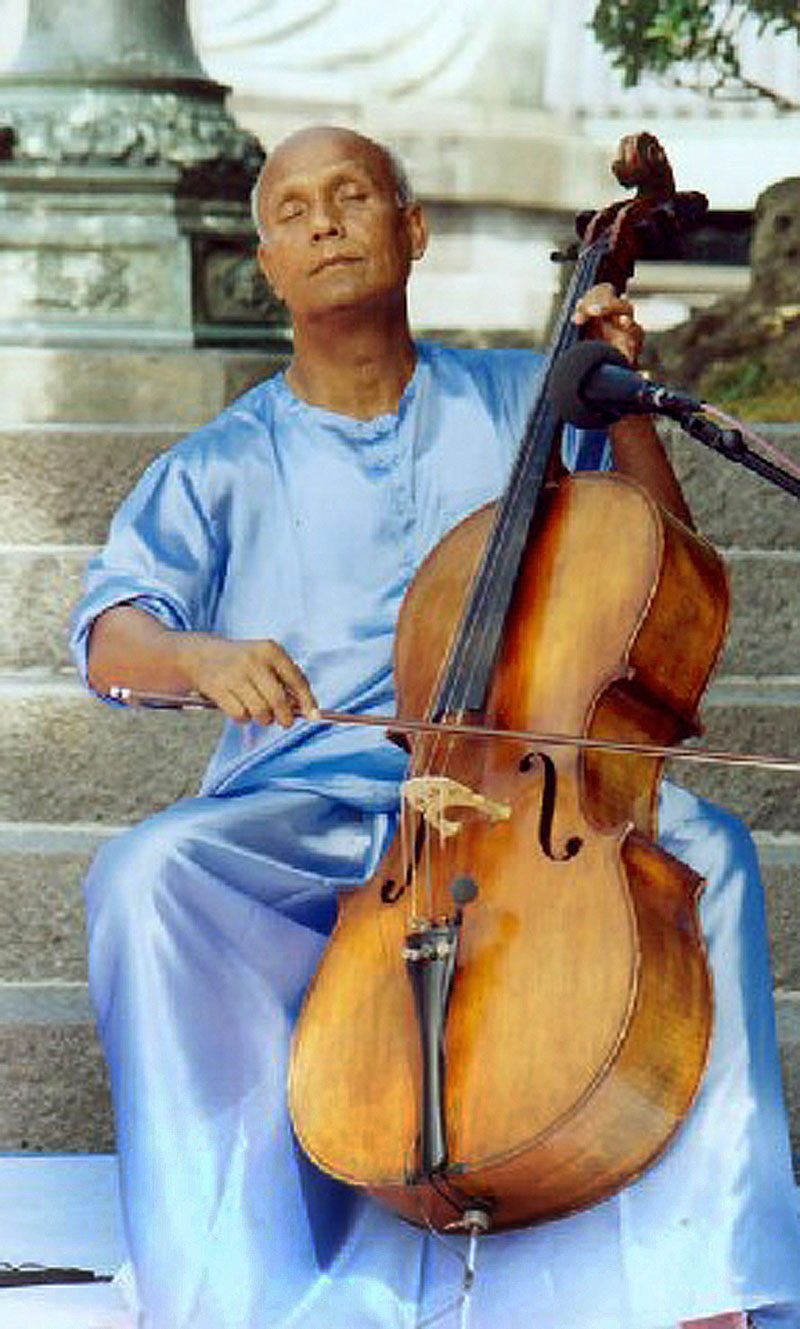 cello-Sri-chinmoy-kamakura