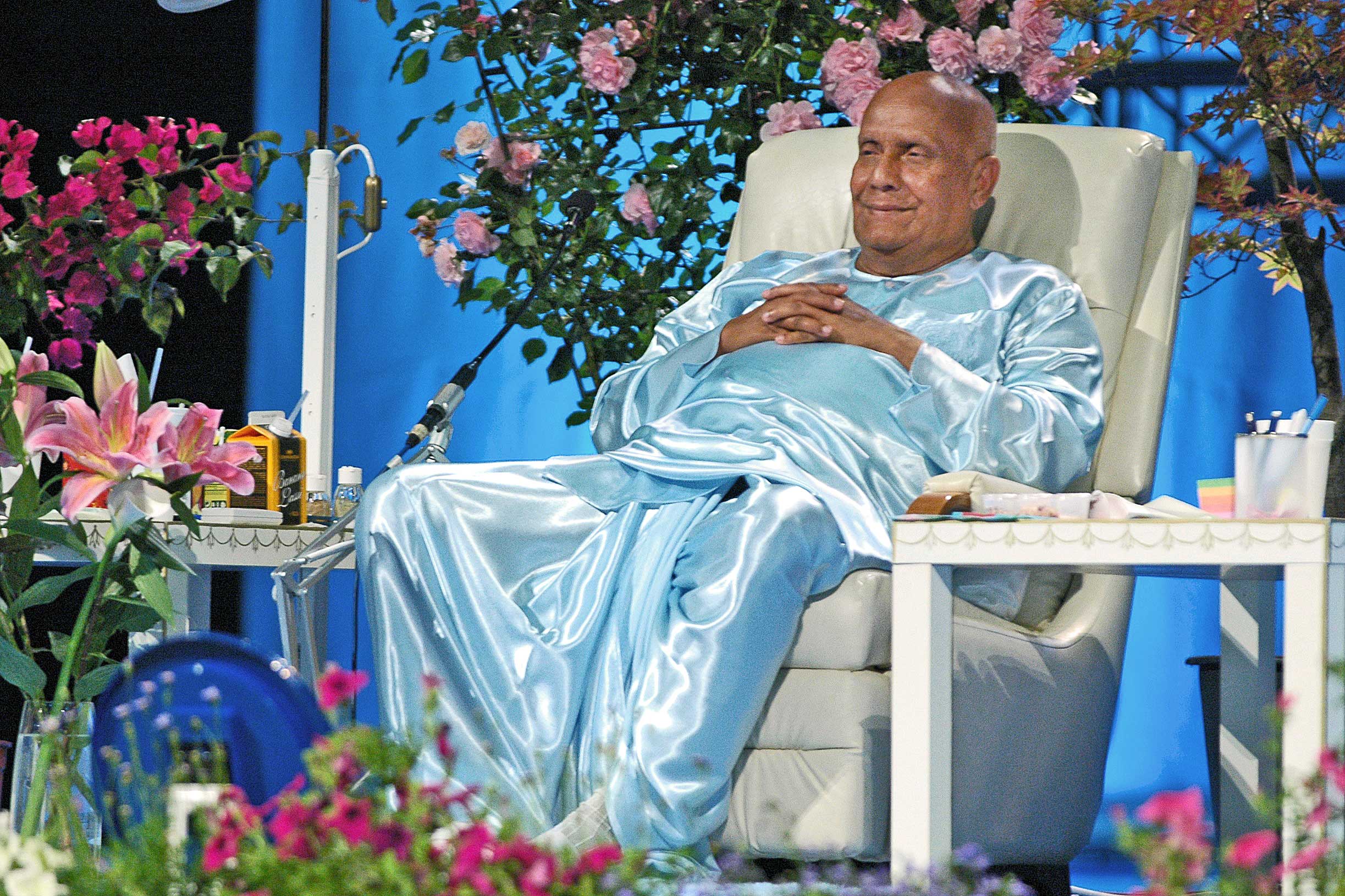 After-a-Peace-Concert-in-Italy---Sri-Chinmoy