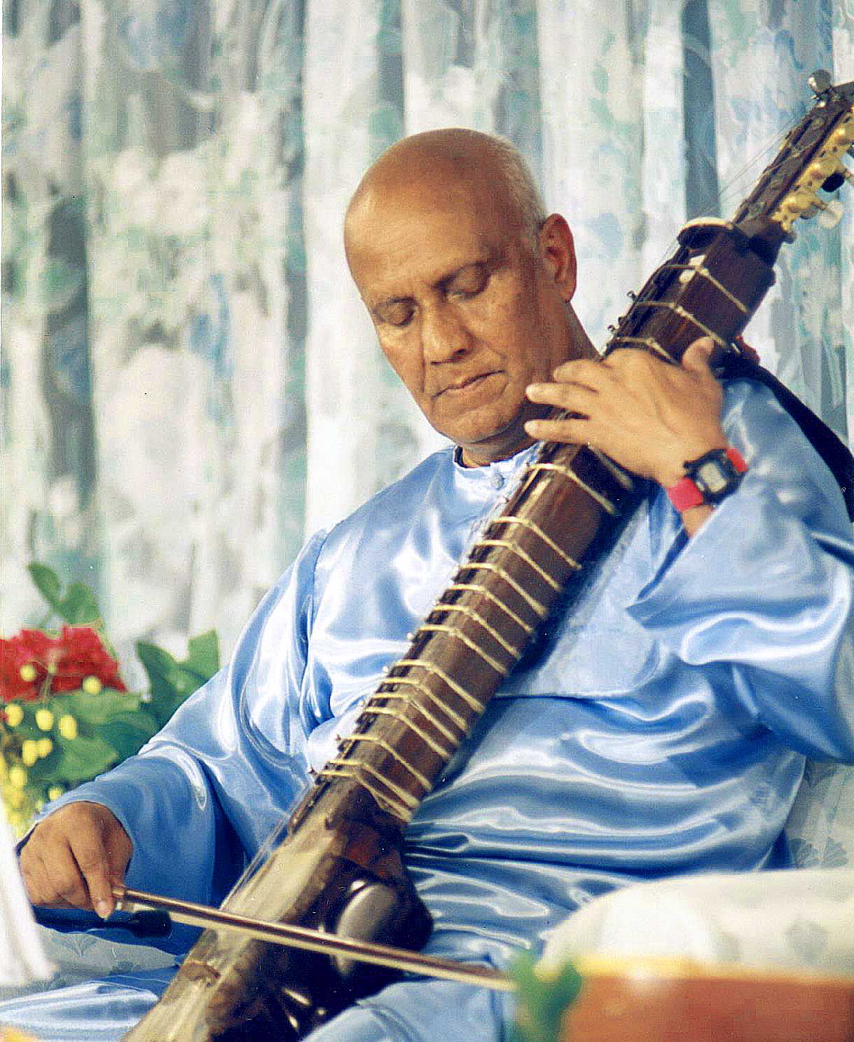 Peace-Concert-New-Millenium-Paraguay-Sri-Chinmoy-January-2000