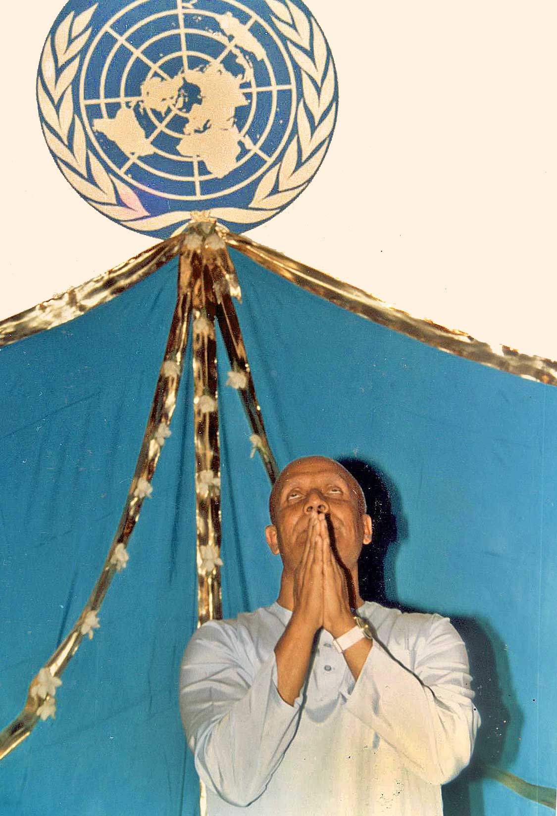 UN-Information-Centre_Sri-Chinmoy-Argentina_18-December-1986